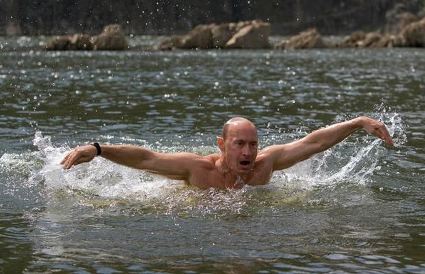 Putin nadando (Reuters/RIA Novosti)